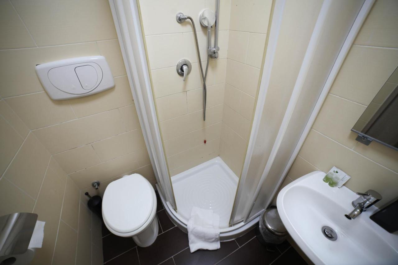 Kaydee Guesthouse Roma Ngoại thất bức ảnh