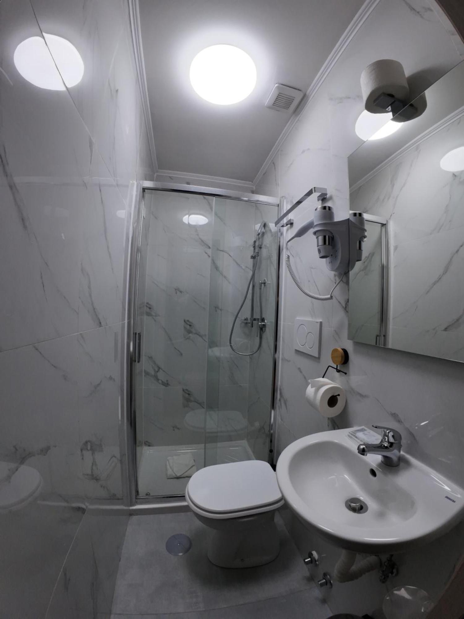 Kaydee Guesthouse Roma Ngoại thất bức ảnh